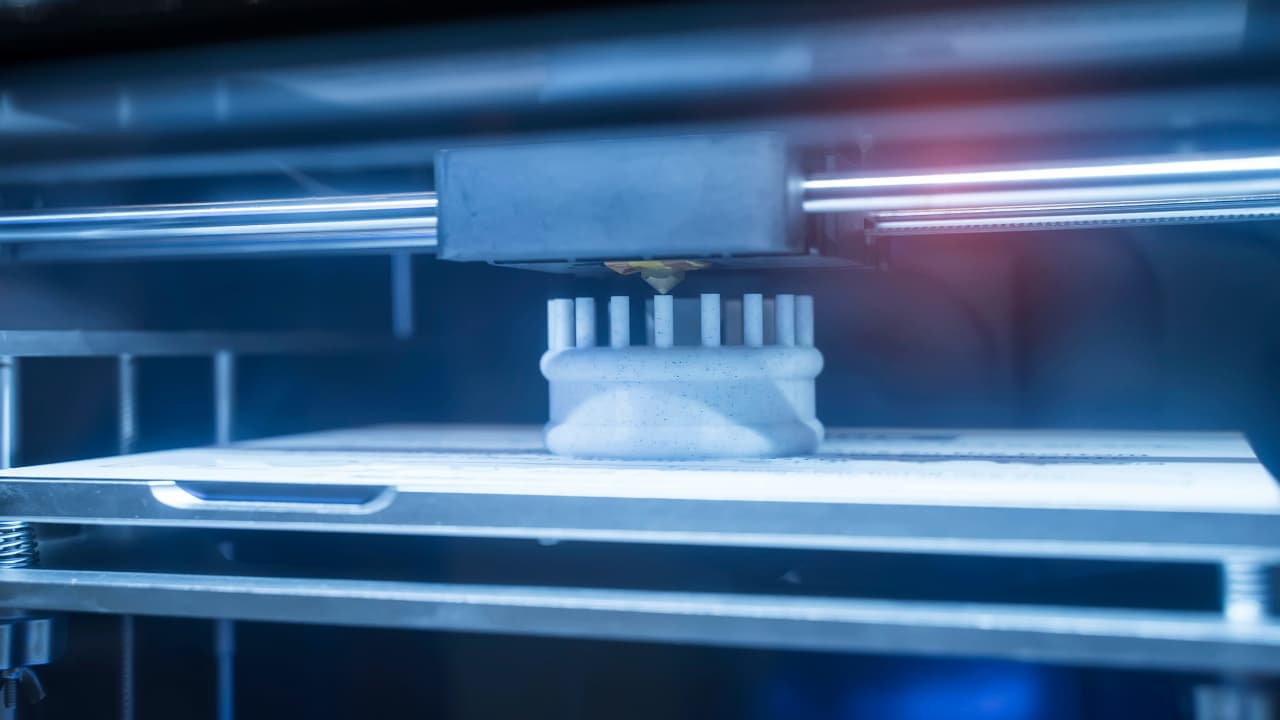 3d printer printing a part